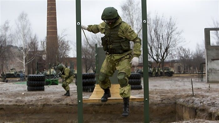 Минобороны предложило установить единый предельный возраст для контрактников: что это изменит?