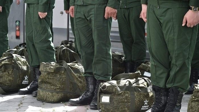 Как изменения в законодательстве могут повлиять на призывников с российским гражданством?