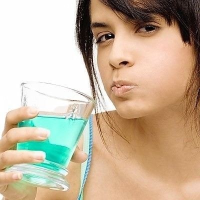 Особенности чистки зубов с брекетами: важные моменты