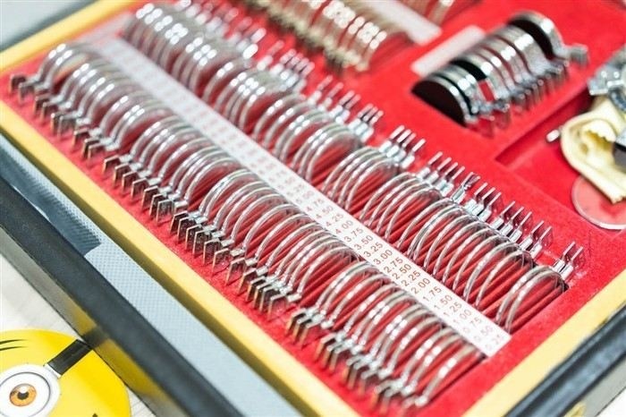 Как видит человек с дальнозоркостью?