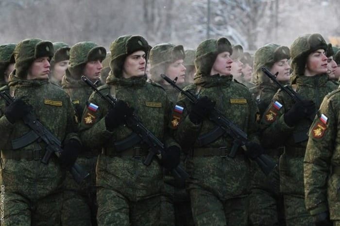 Как проходит служба в учебке: распорядок для новобранцев