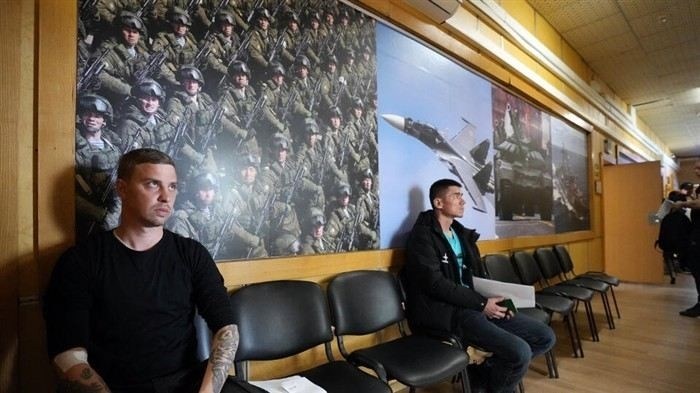 Сравнение доходов контрактников и мобилизованных: кто зарабатывает больше